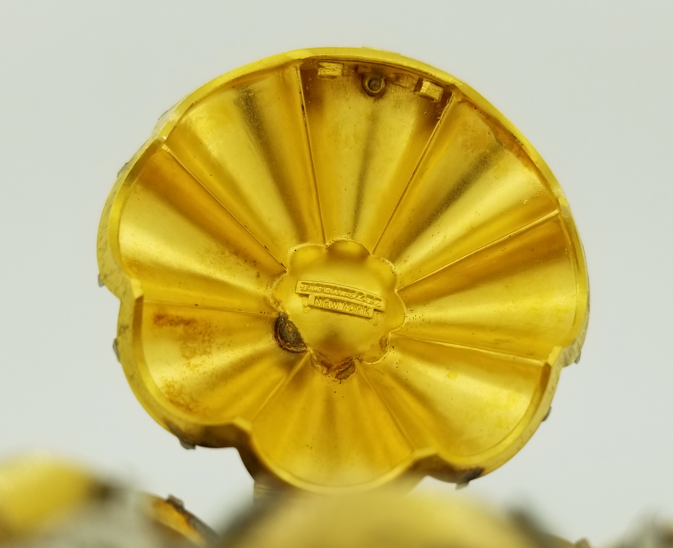 Unusual Tiffany & Co. 18K Gold Pill Box - Image 7 of 8
