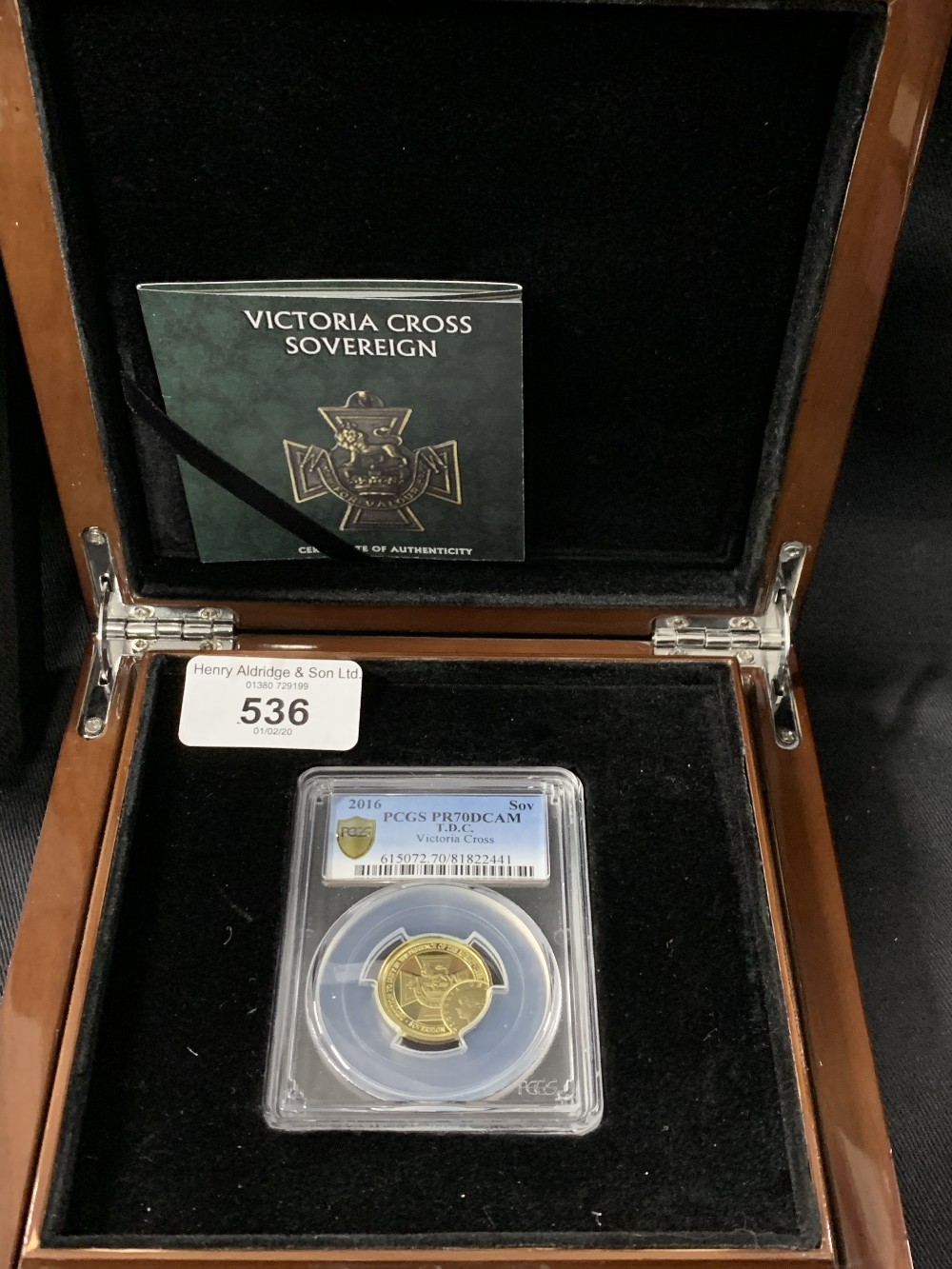 Coins: Gold proof Tristan De Cunha 2016 Sovereign with a depiction of the Victoria Cross,