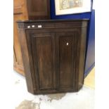 19th cent. Oak corner cupboard.