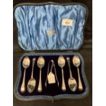 Hallmarked Silver: Set of six teaspoons and sugar tongs. Old English pattern in fitted case.
