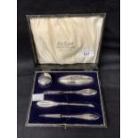 Silver: Vanity set, 5 piece, Birmingham 1915.