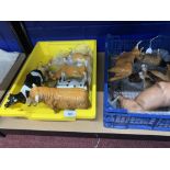 Beswick cattle: all A/F. Small box of assorted legs, horns, etc. (2 Trays) plus race horse "The