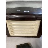 Radio & Television: 1940s/50s Radio, brown and cream bakelite, made by Magnavox Essex.