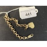 Gold Jewellery: Belcher link bracelet with heart charm. 9ct convention mark. 9.4g.