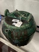 19th cent. Chinese Kuang Hsu: Teapot emerald green and brown glaze. Minor chips to lid.