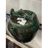 19th cent. Chinese Kuang Hsu: Teapot emerald green and brown glaze. Minor chips to lid.