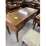 Early 20th cent. Mahogany desk, five drawers above a stylised apron. 46½in. x 22in.