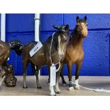 Beswick: Horse, brown facing right, plus chestnut turning right.