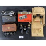 20th cent. Miniature Binoculars: Coty ladies evening bag, fitted with opera glasses, compact,