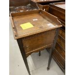 19th cent. Mahogany pot cupboard inlaid with a lozenge style beading. 13in.