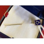 Hallmarked Gold: Masonic 9ct stick pin with blue enamel compass and set square emblem, 2in. 2g.
