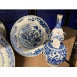 17th/18th cent. Dutch Delft blue and white double gourd vase G K mark to base Gerrit & Kam 10ins.