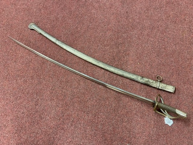 Military Edged Weapon: Late 19th cent. French 'Cuirassier' Cavalry sword with scabbard. - Image 5 of 5