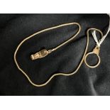 Hallmarked Gold: Keyring and clip with chain. Length 19ins inclusive, makers mark Chain Craft. 26g.