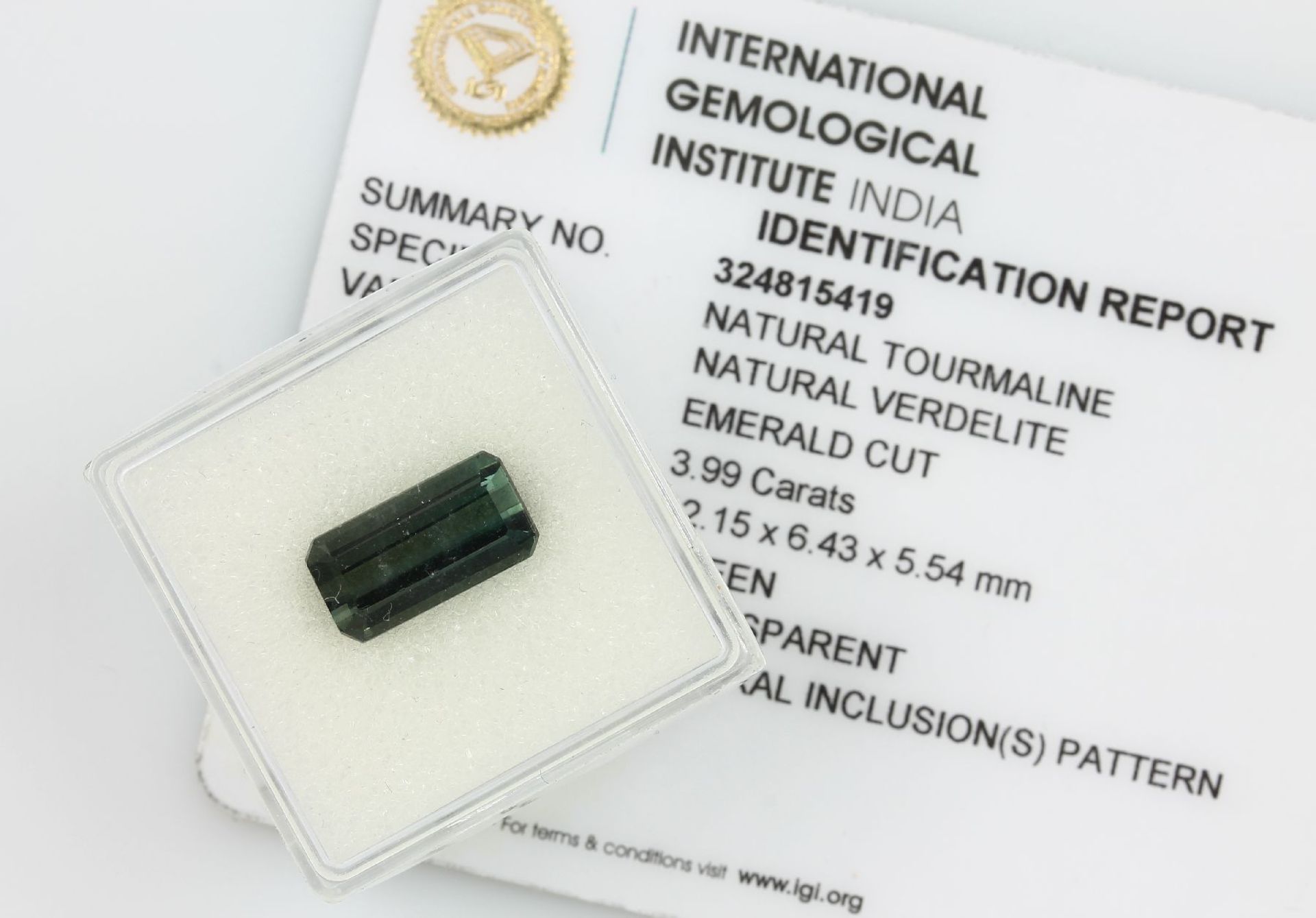 Loose tourmaline approx. 3.99 ct , emerald cut verdelite, with certificate