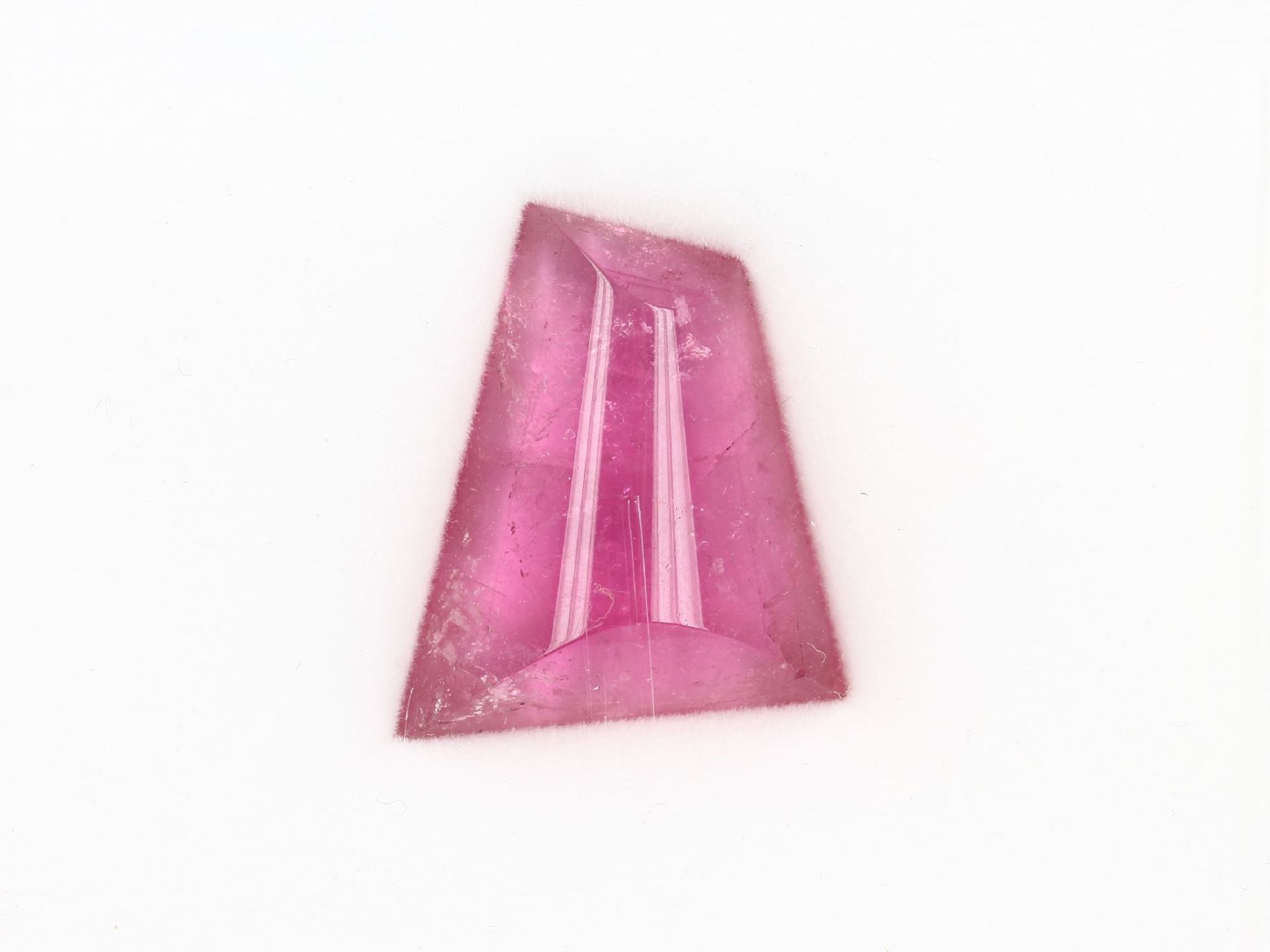 Loose tourmaline approx. 45.43 ct , in fantasy cut