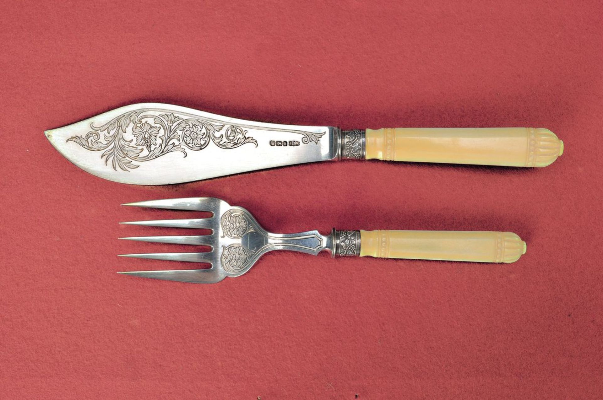 serving cutlery, Birmingham, around 1870-80, Sterling silver, opulent engraved, heavy quality, ivory