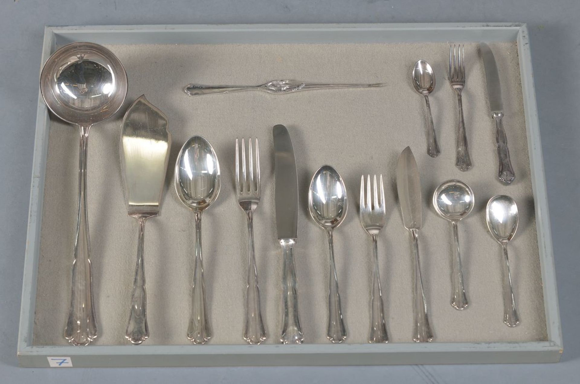 252-pieces Flatware, 11.2 kg 800 silver, Silberwarenfabrik Peter Bruckmann & Sons, Solitude, Baroque - Bild 2 aus 3
