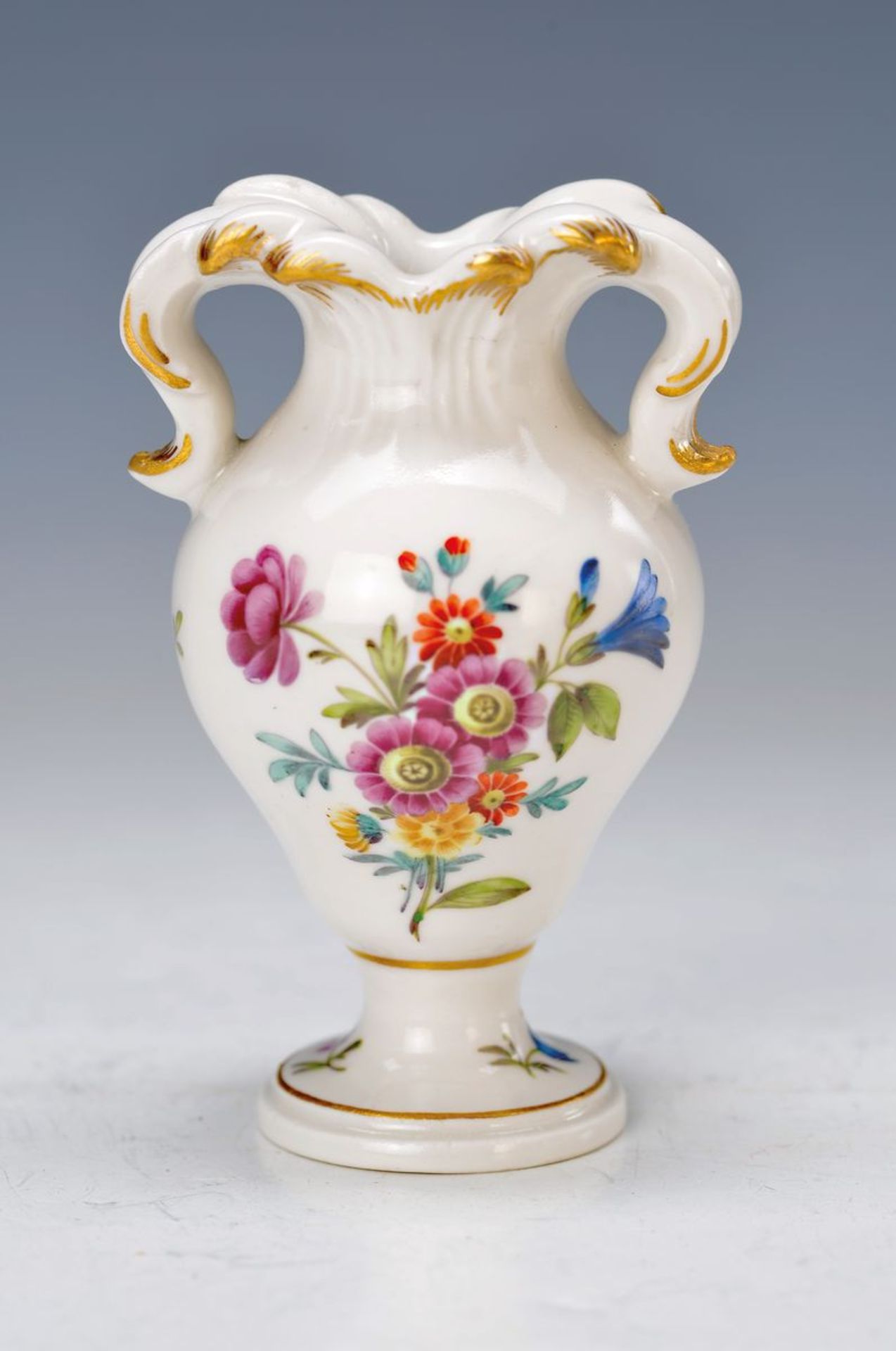 double handle vases, Frankenthal, around 1784,fine two-sided flower painting, rocailles handles,