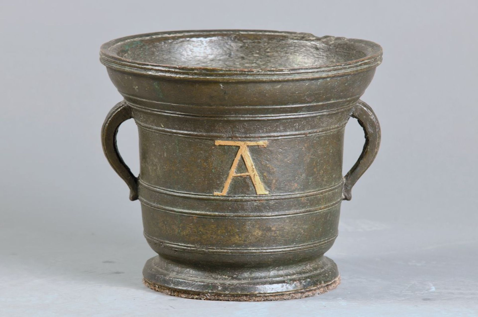 Large Mortar, Italy, 1534, bell bronce, dated AD MDXXXIV (1534), with monogram A, two handles,