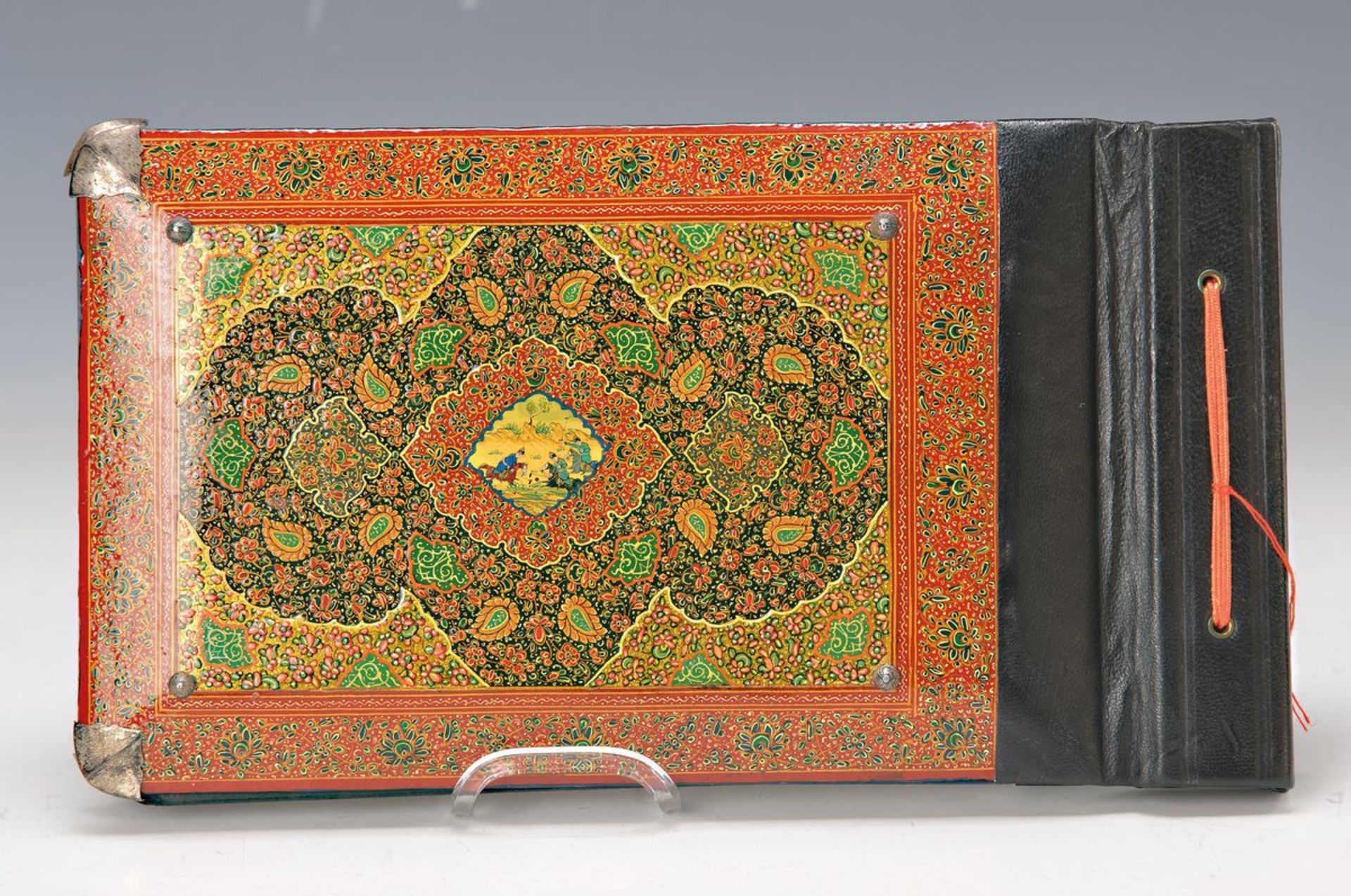 album, Iran, Middle of 20th c., opulent varnish work, with enamel painting on Platter, bezel of - Bild 2 aus 2