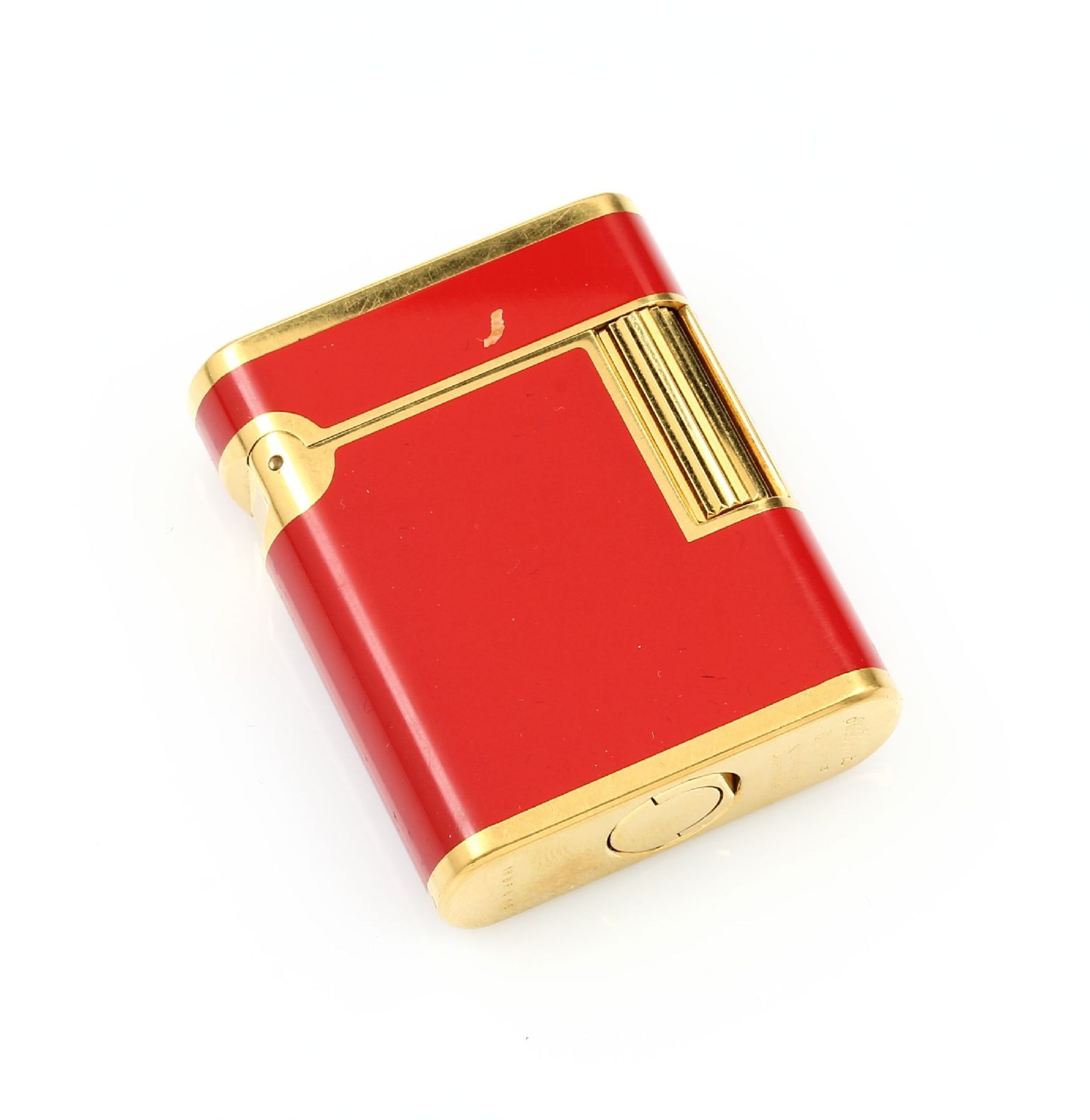 DUPONT lighter, metal gilded , signed, red china lacquer, function not checked