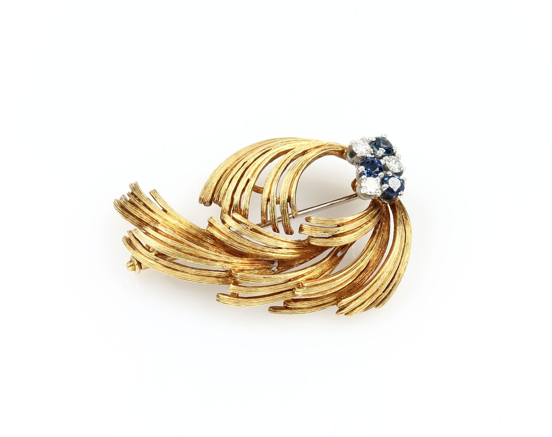 18 kt gold brooch with brilliants and sapphires , YG 750/000, abstract floral designed, 3 round