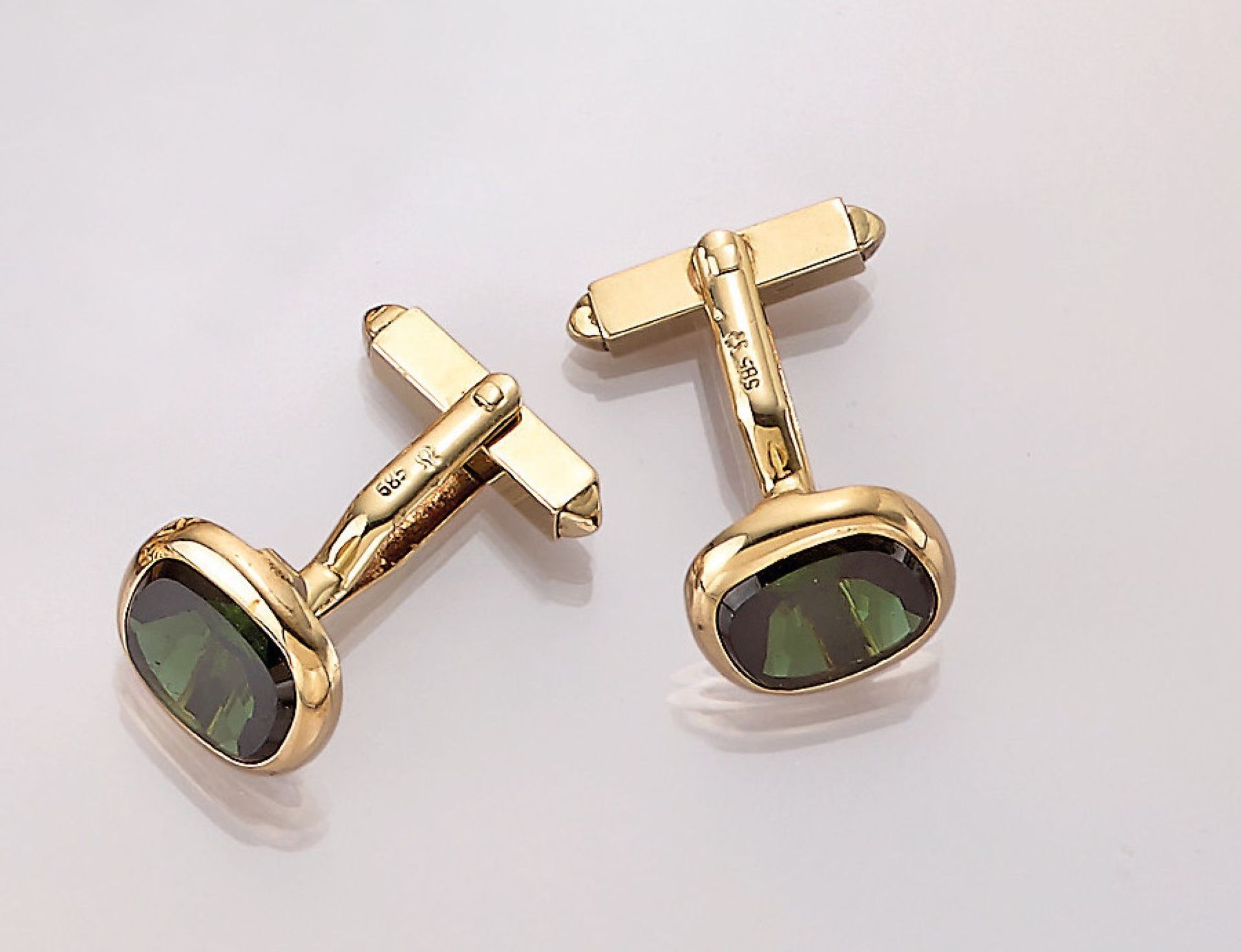 Pair of 14 kt gold cuff links with tourmalines , YG 585/000, manufacturer's brand Zerrenner, 2