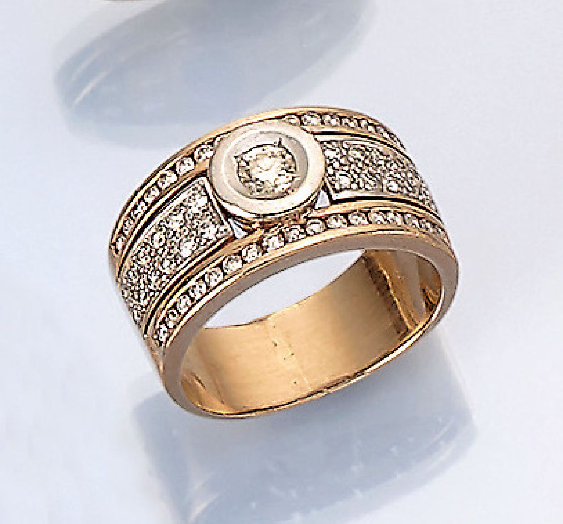 14 kt gold ring with diamonds , YG/WG 585/ 000, centered brilliant approx. 0.25 ct, surrounded by