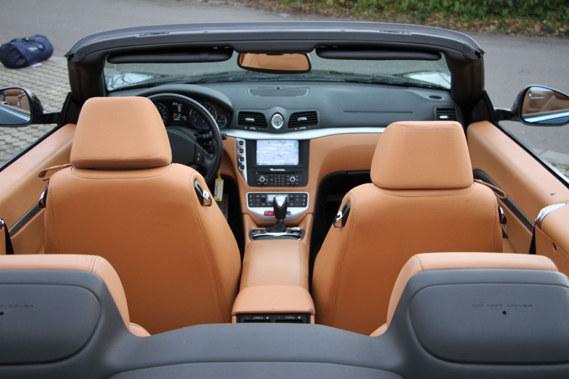 Maserati Grand Cabrio, Chassis Number: ZAMKM45B000052657, first registered 04/2010, two owners, - Bild 11 aus 15