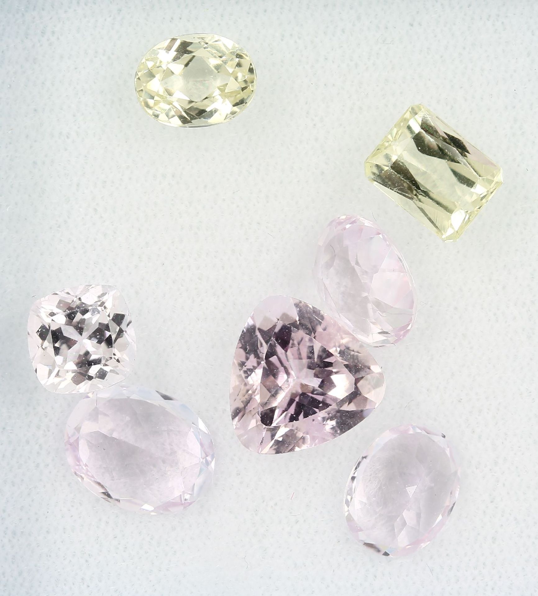 Lot 7 loose kunzites , total approx. 17.53 ct, comprised of: 5 x pink and 2 x yellow, in different