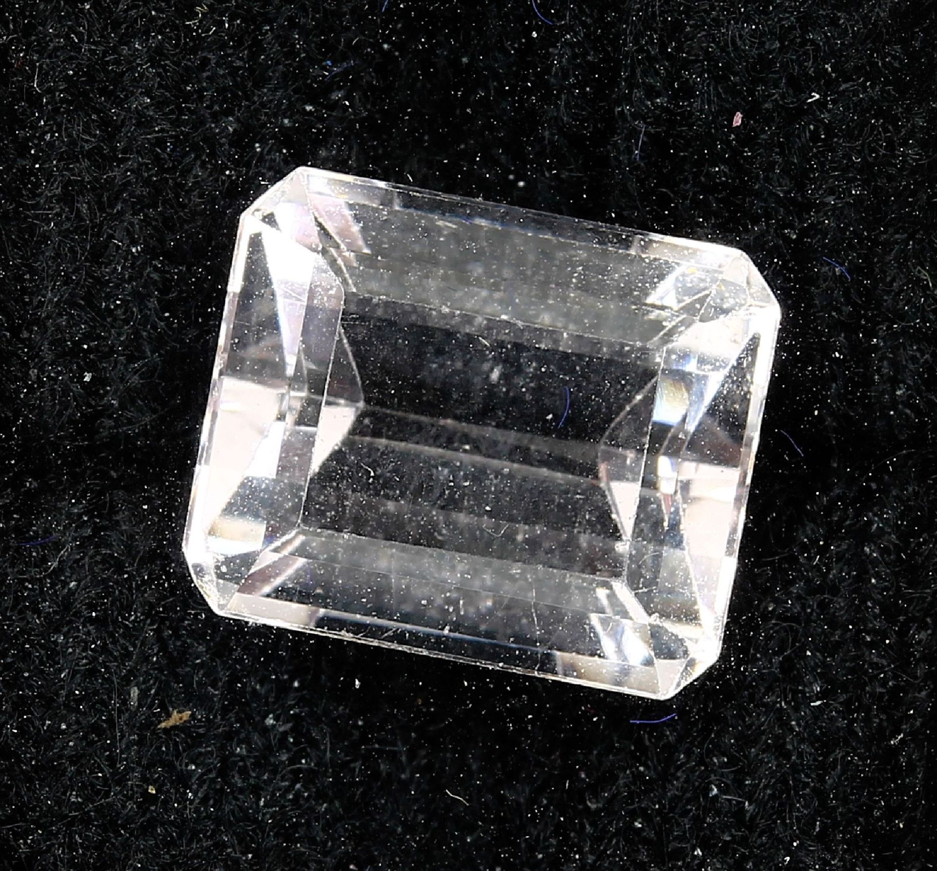 Loose morganite , approx. 7.27 ct, in emerald cut Valuation Price: 340, - EUR