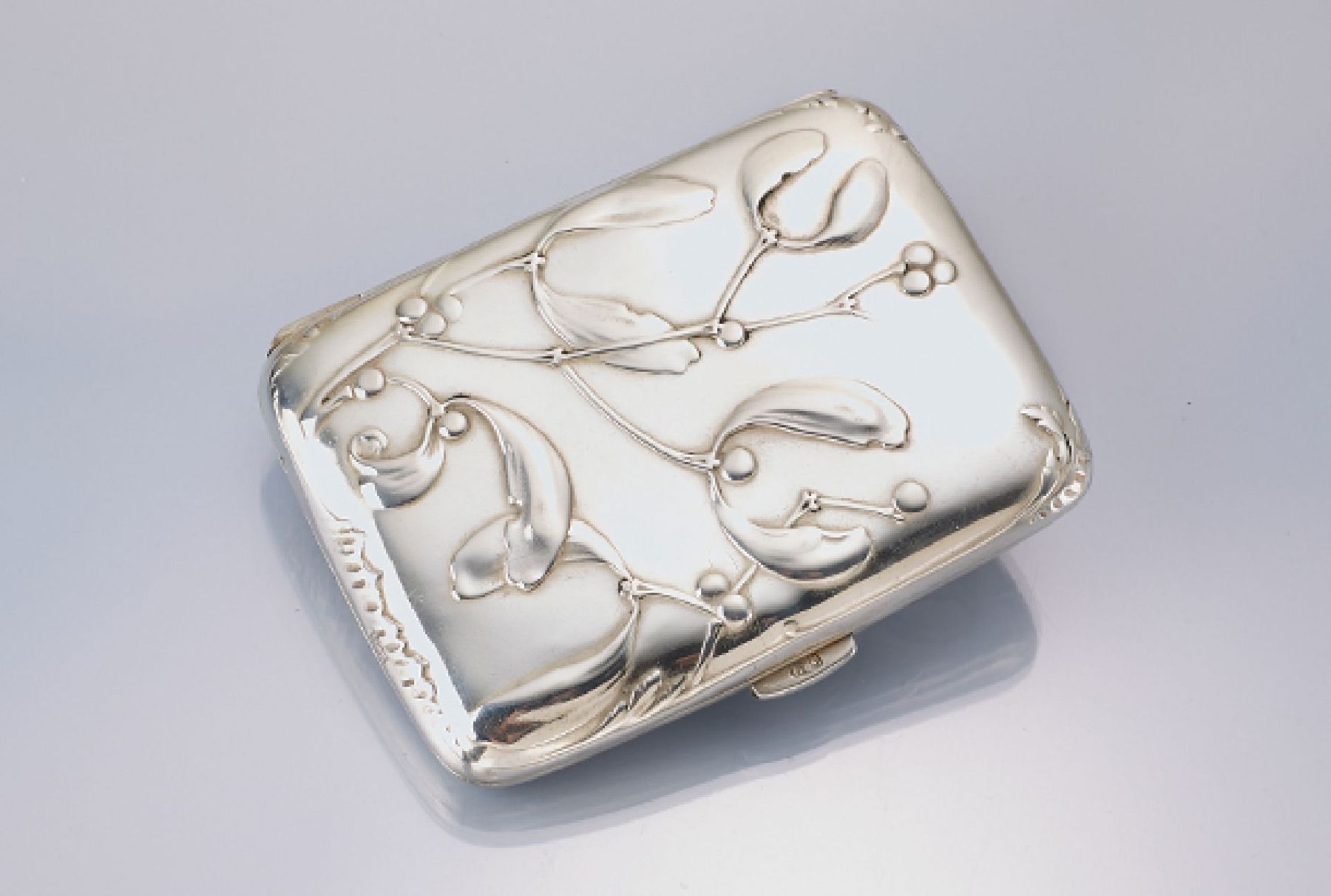 Cigarette case, France approx. 1900 , 800 silver, manufacturer's brand Charles Murat, decor of