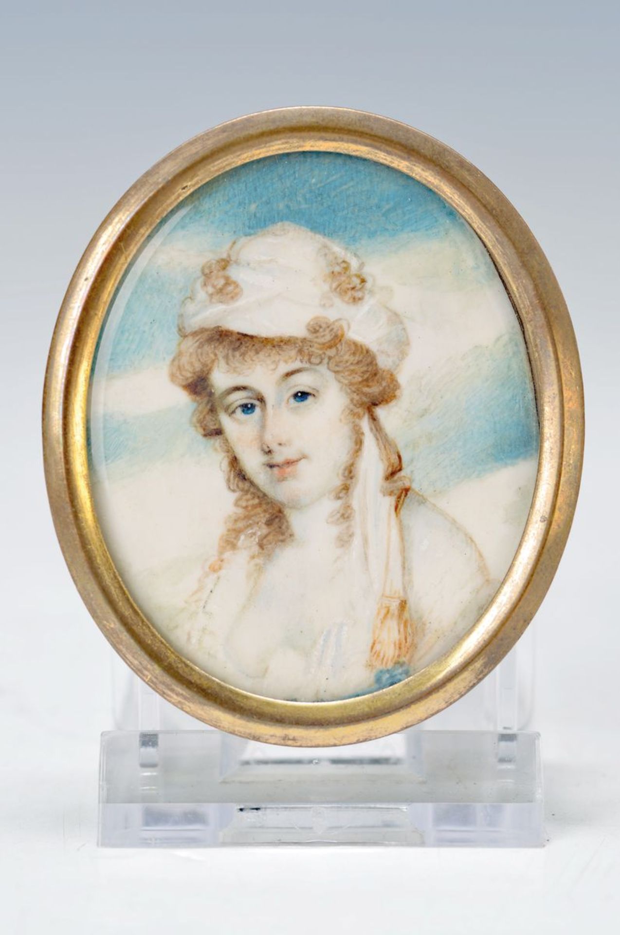 miniature painting, England, around 1820/30, Portrait of a young woman with white dress, fine