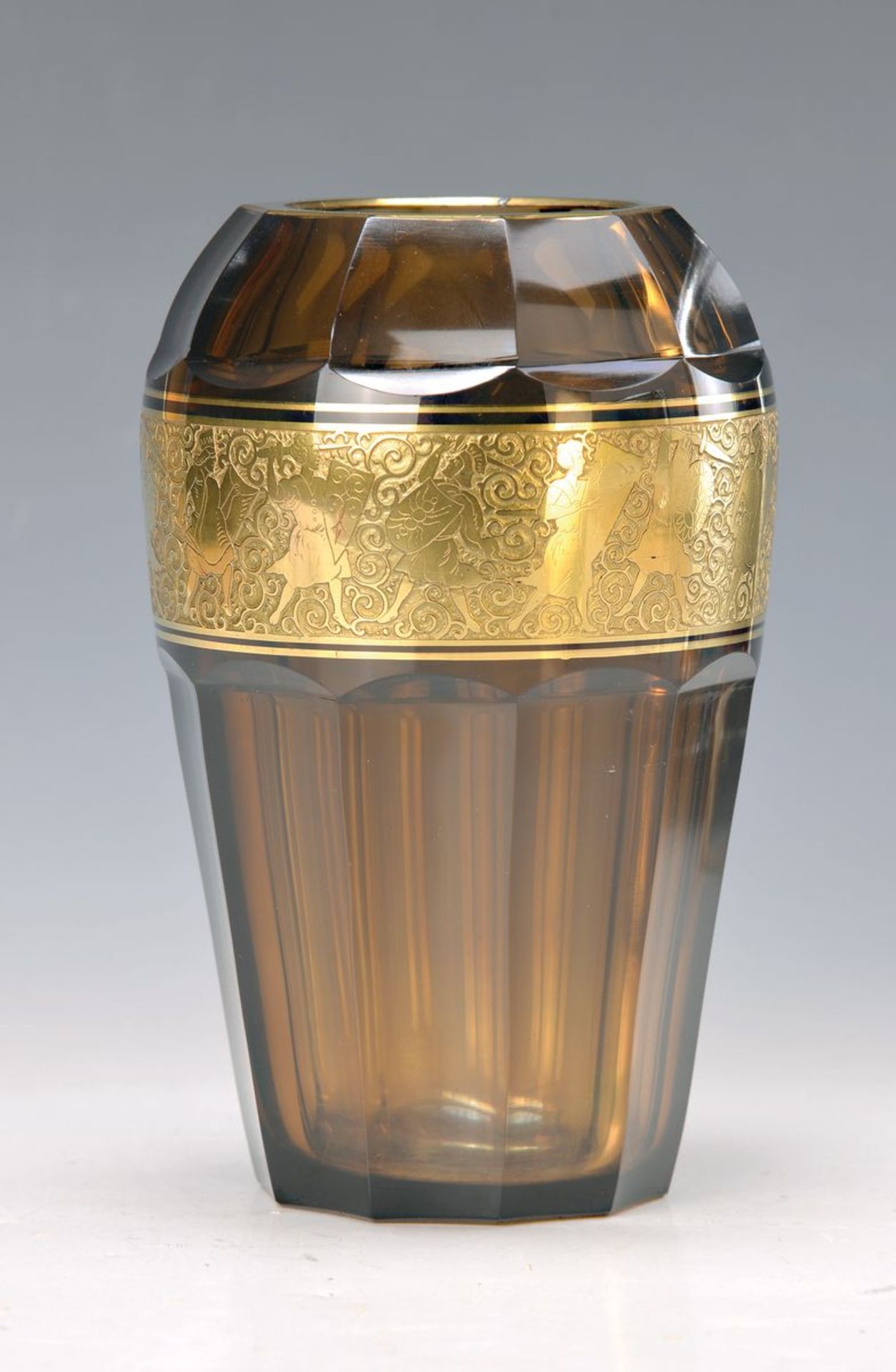 vase, Moser Karlsbad, around 1930, grey glass,faceted, encircling gilt and etched Frieze, minor Chip