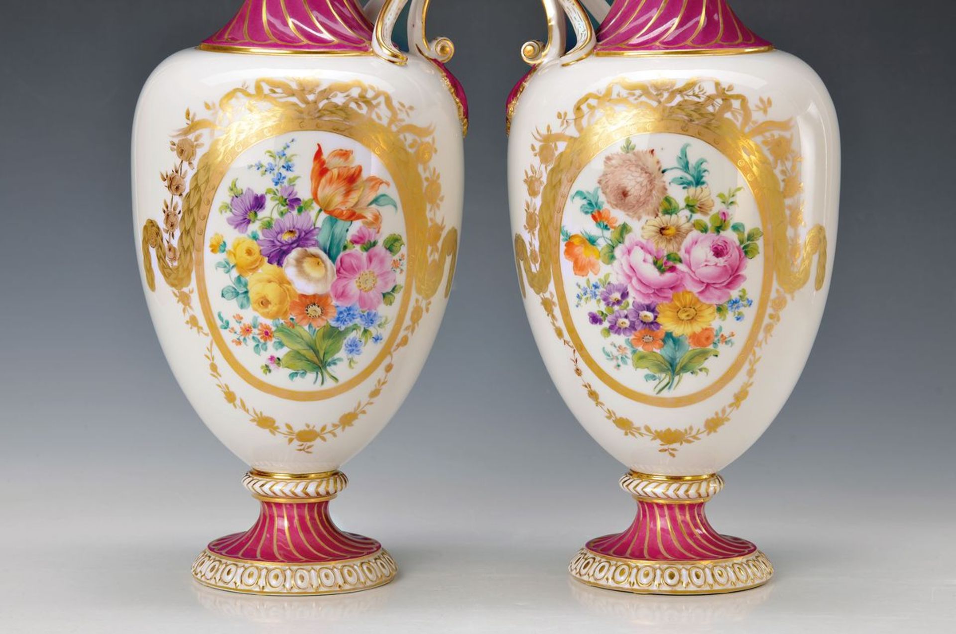 pair of large handle jars, KPM Berlin, around 1904, feet and neck purple with gold decoration, - Bild 2 aus 2