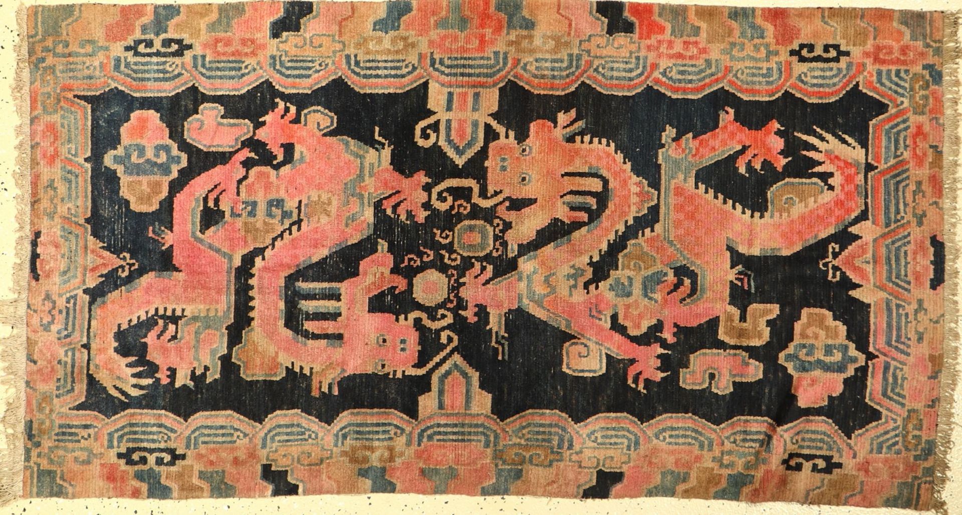 Khaden Drachenteppich alt, Tibet, um 1920, Wolle auf Wolle, ca. 185 x 85 cm, EHZ: 3