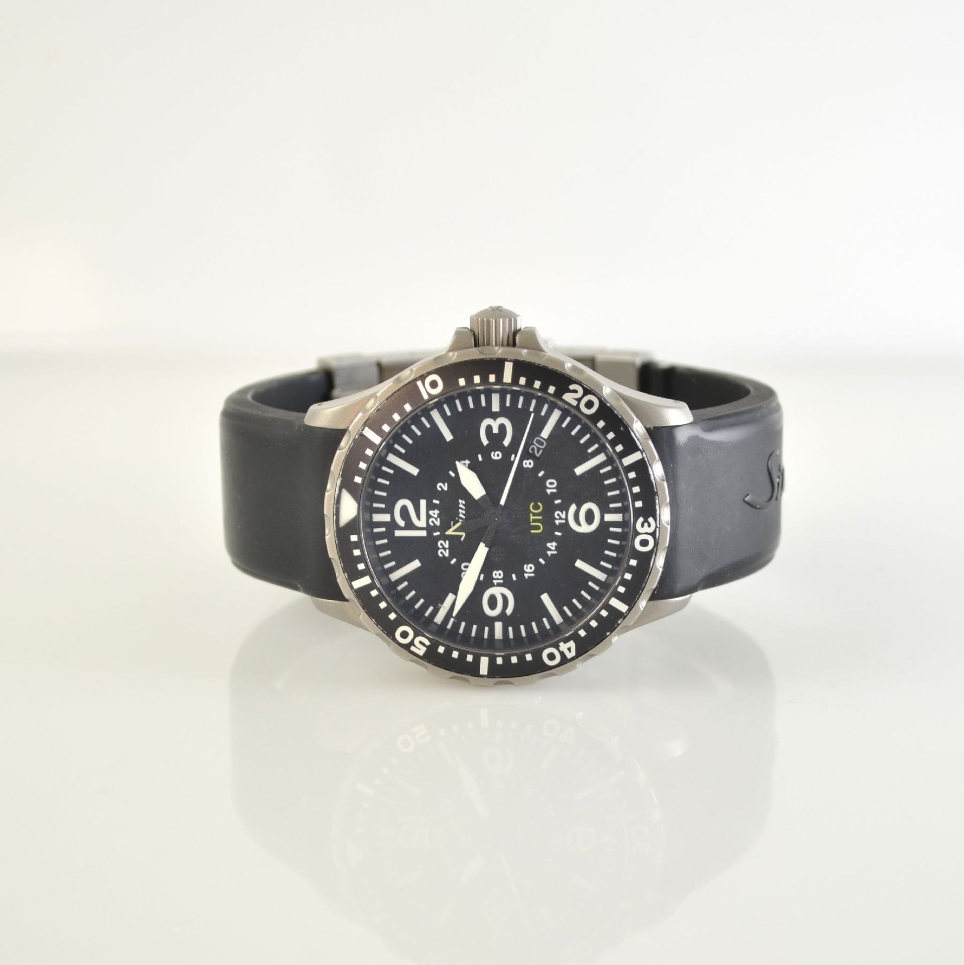 SINN UTC gents wristwatch with second timezone in stainless steel, Switzerland/Germany around