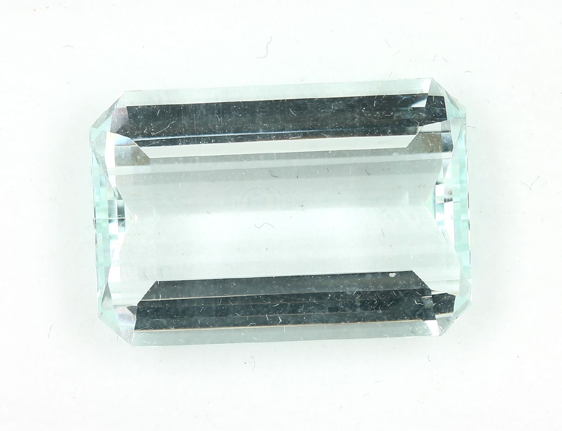 Loose Emerald Cut aquamarine 28.41 ct Valuation Price: 2100, - EUR