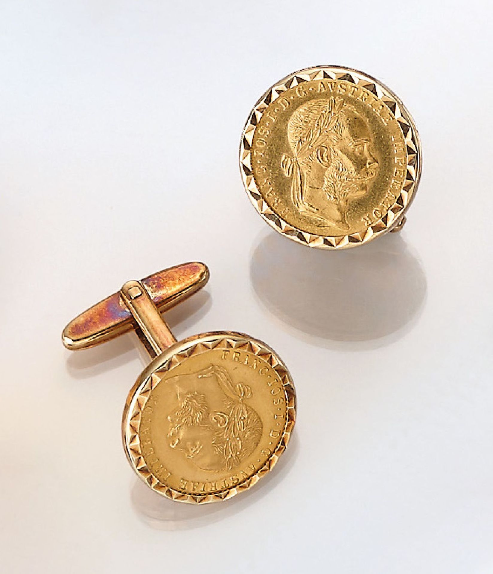 Pair of 14 kt gold cuff links with coin inlay , YG 585/000, Austria-Hungary, Franz Joseph I.,