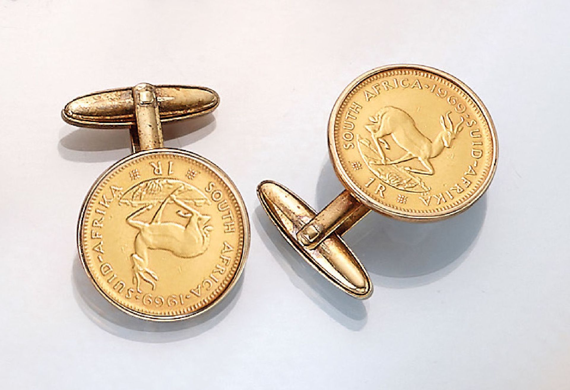 14 kt gold cufflinks with gold coins , setting YG 585/000, coin inlay: 2x 1 edge, South Africa,