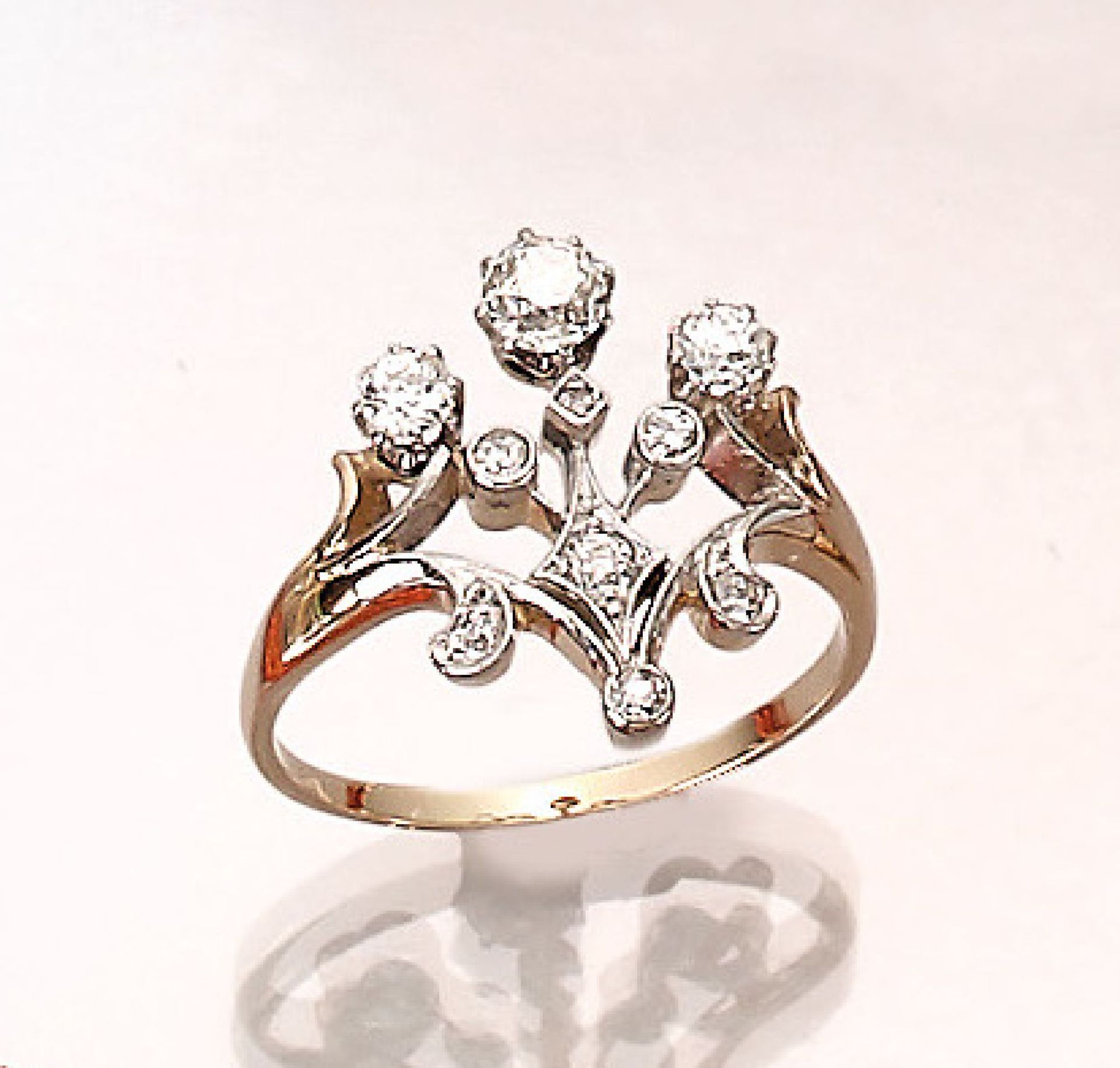 Art Nouveau ring with diamonds , approx. 1900s, YG 585/000 and platinum, diamonds totalapprox. 0.