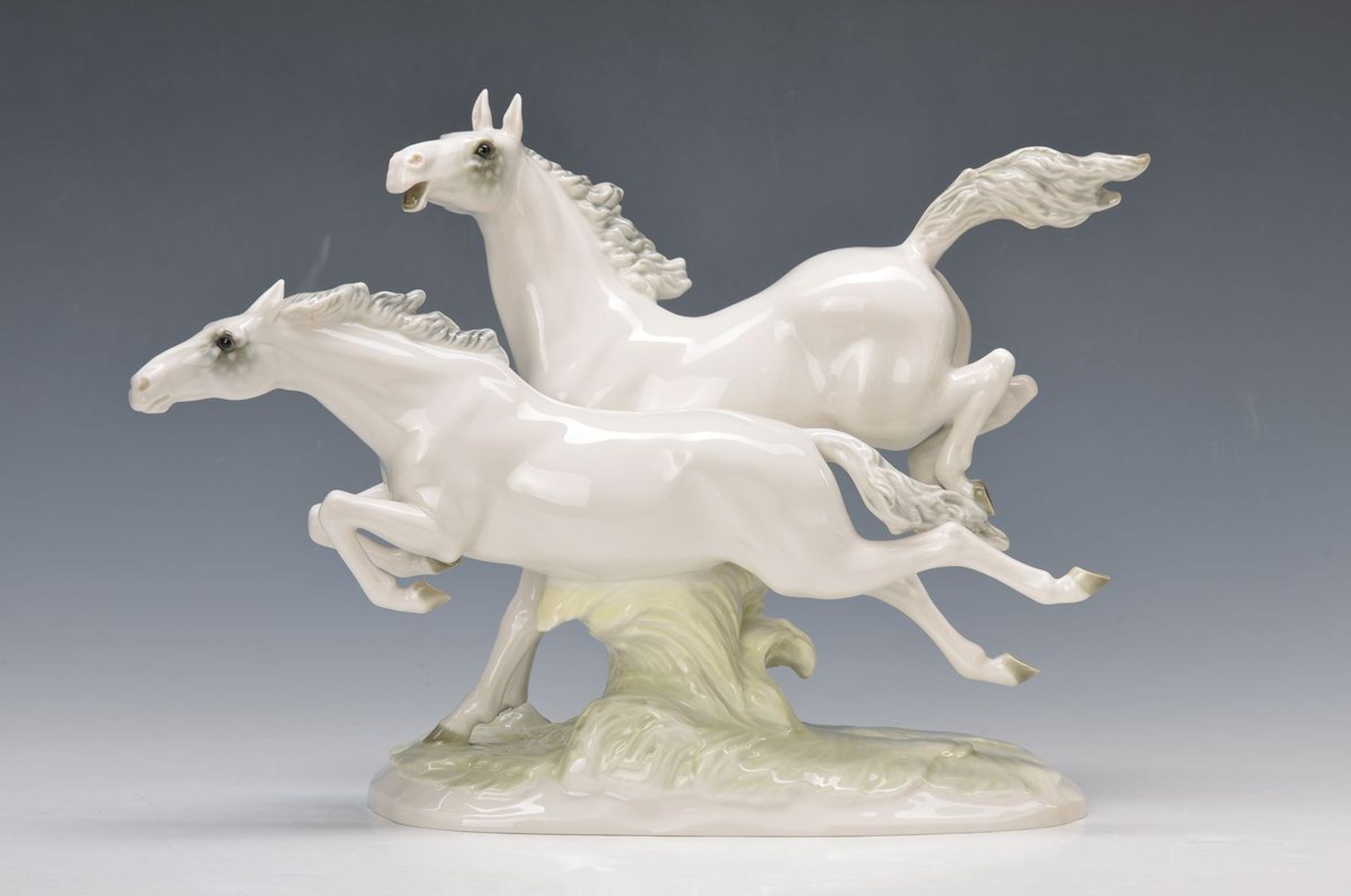 figurine, Hutschenreuther Art Department, Max Hermann Fritz, "In Freiheit", galloping grey horse,