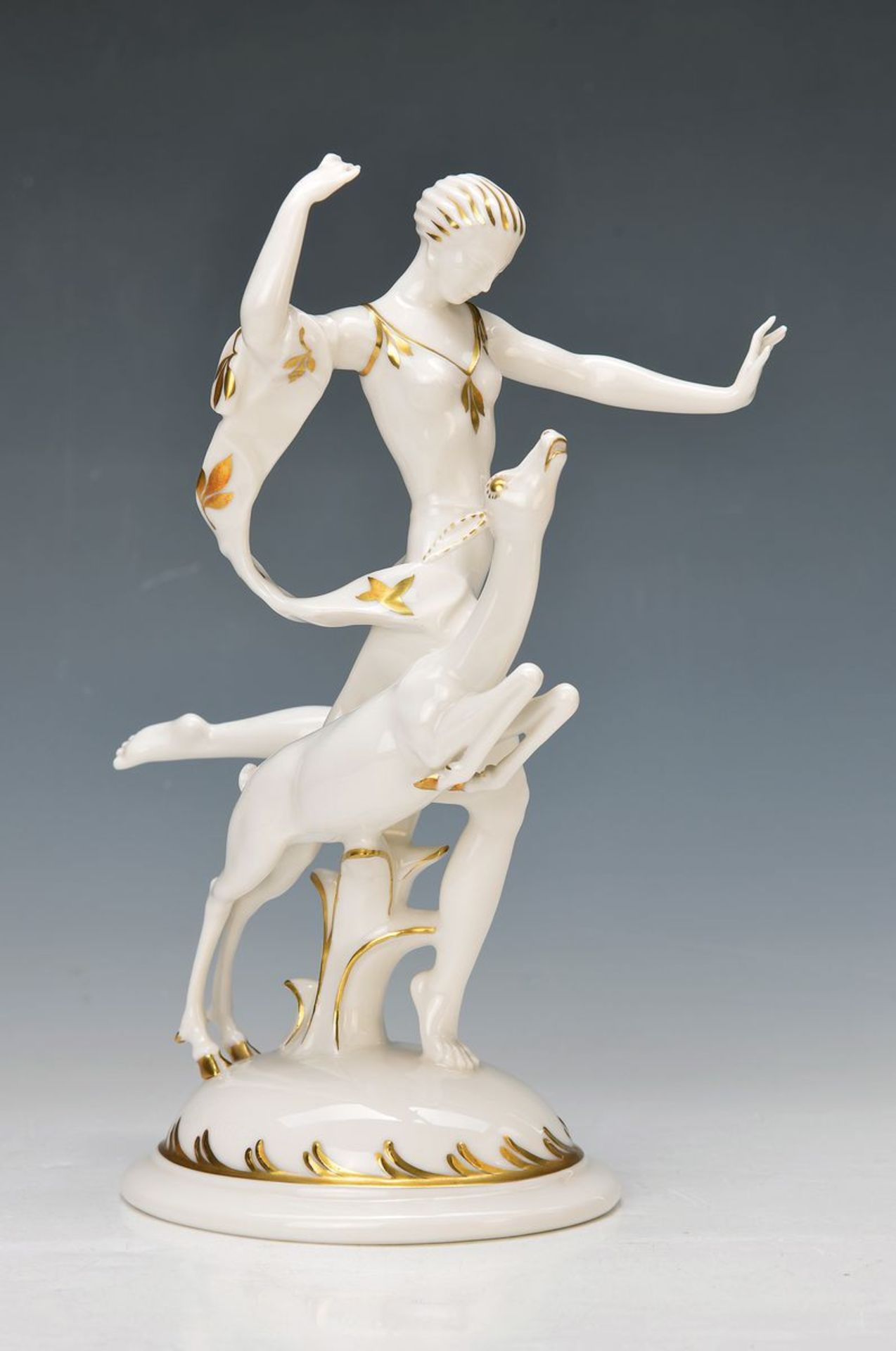 Art-Deco figurine, Hutschenreuther, Departmentfor Art, signed C. Werner, "Wettlauf", Diana in