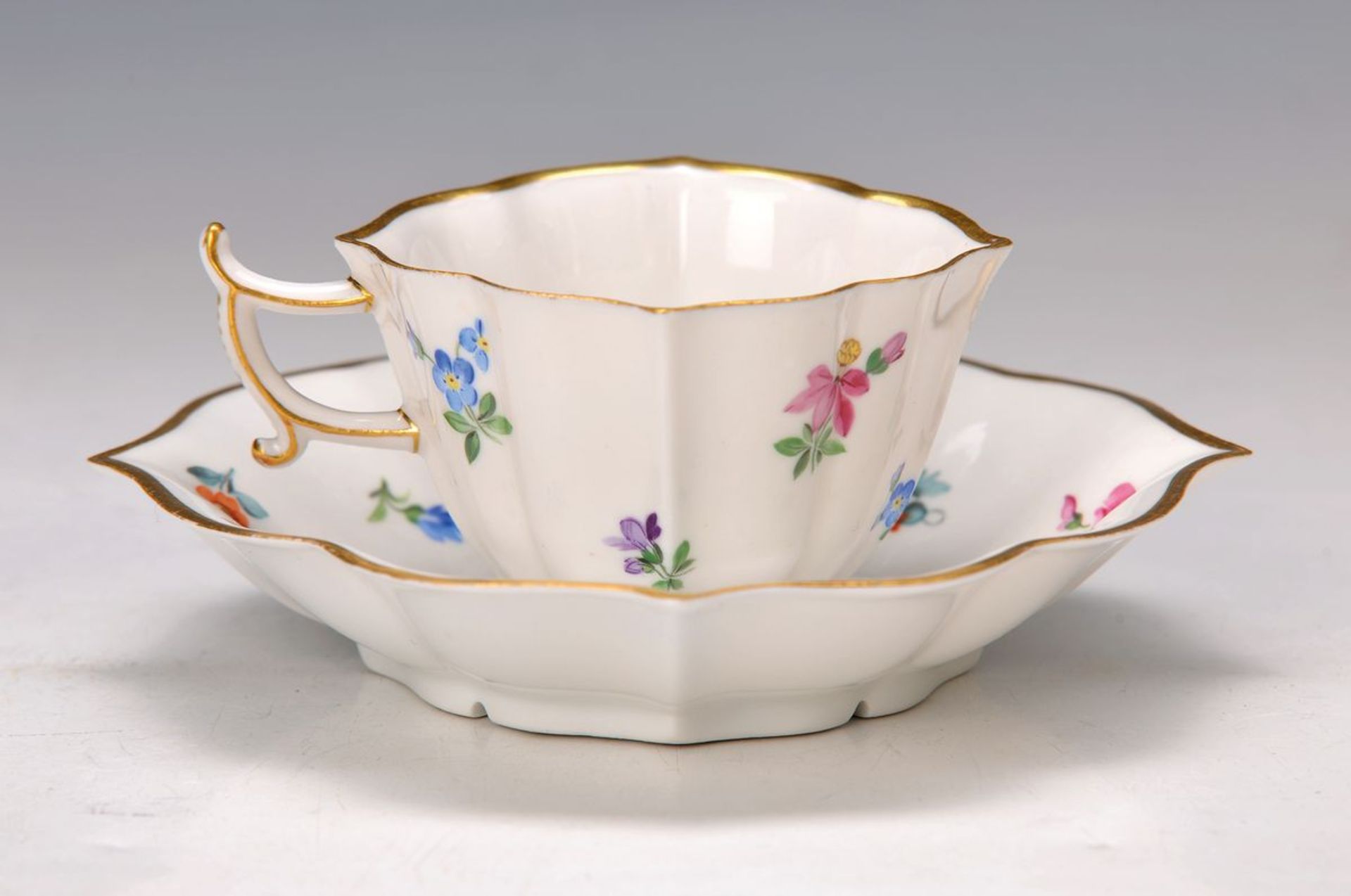 Mocha- or Espresso cup with saucer, Meissen, around 1890, quatrefoil shape, painted in bright colors