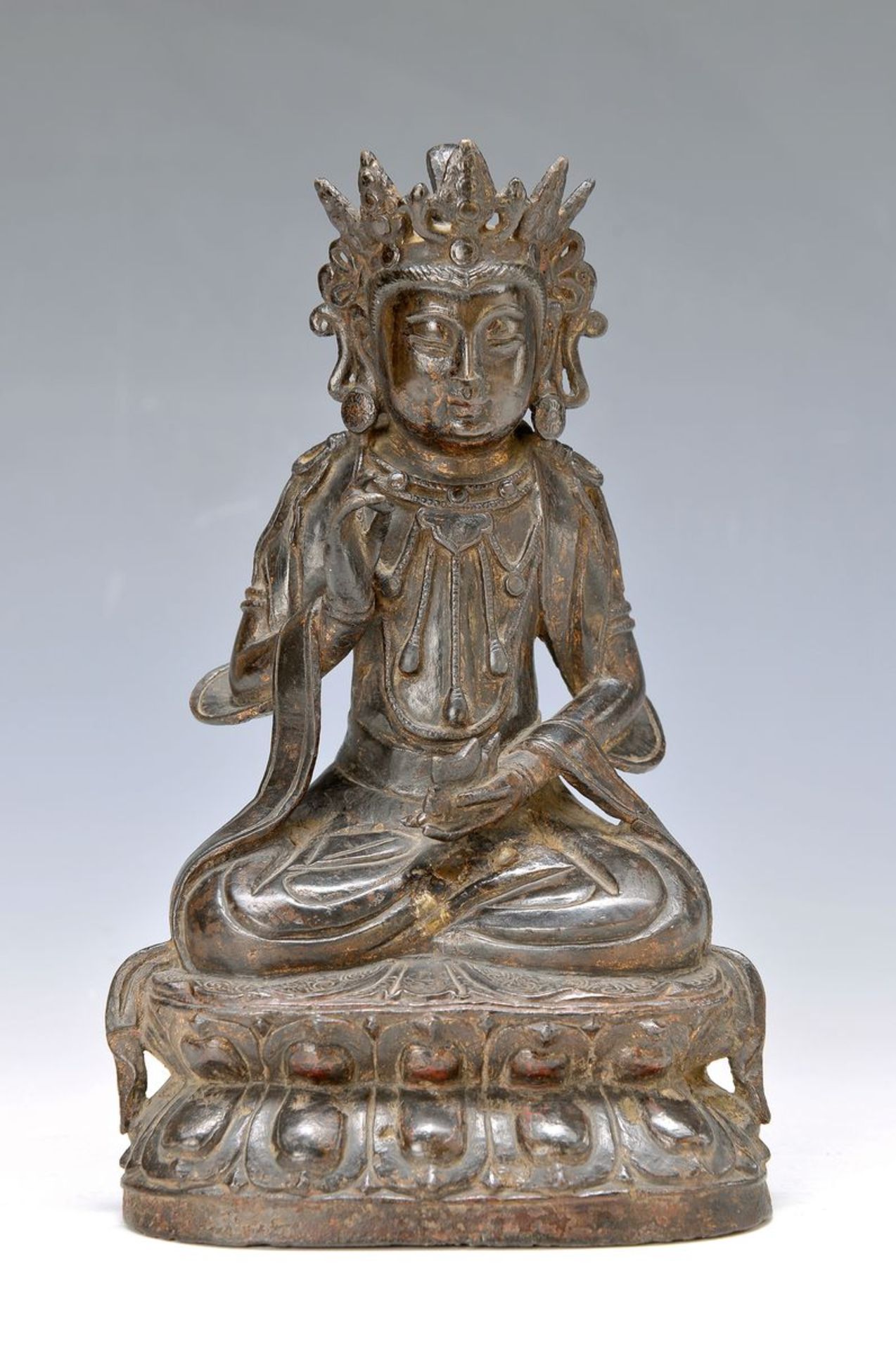 Boddhisattva, China, Ming-Dynasty, 15/16th c.,Bronze, thin wall, double lotus pedestal, on the