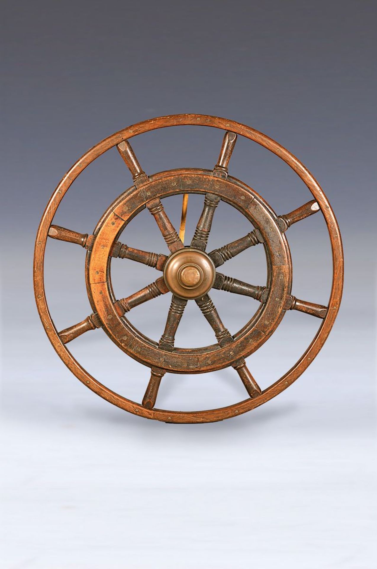 Steering wheel, Richard Sundfeld Hamburg, around 1900, oak partly turned, Name iron , brass cover,