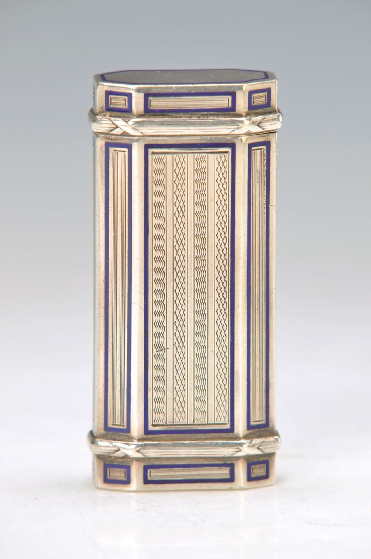 case, Austria, around 1900, silver, needle etched and with blue enameled yarn decor, approx. 8 x 3.5