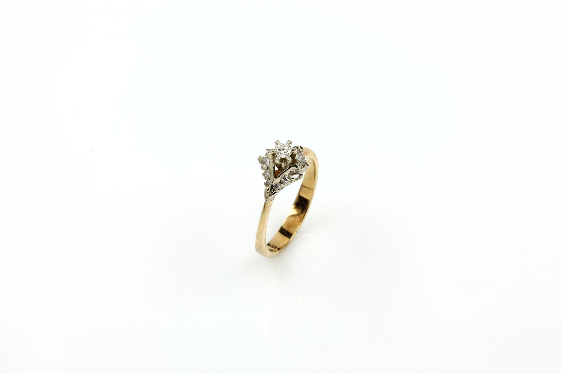 18 kt gold ring with diamonds , YG 750/000, brilliant and diamond roses total approx. 0.10ct