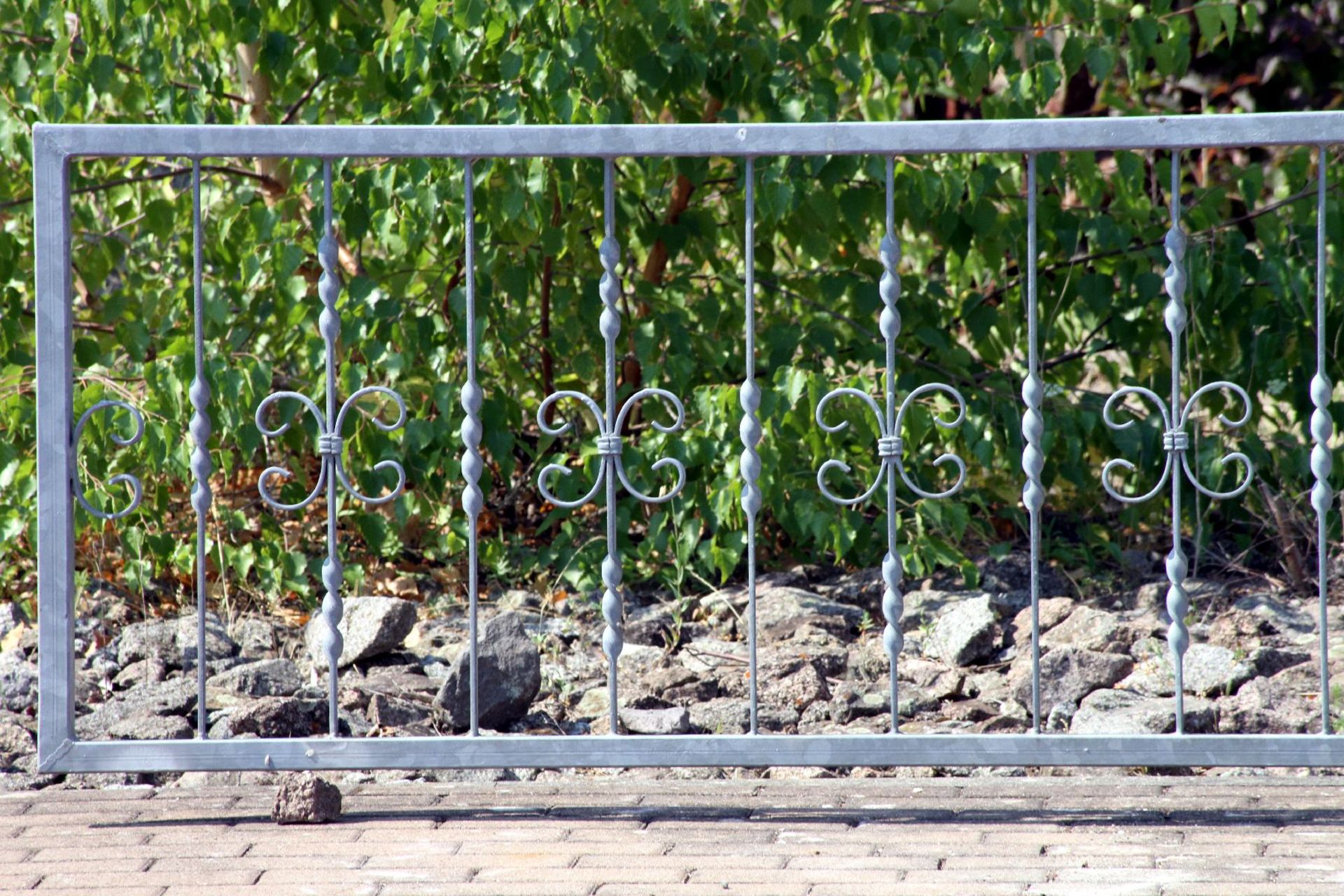 1 fence element, iron, partly Ironwork, prefabricated parts u. sturdy welded, hot-dip galvanized, - Bild 2 aus 2